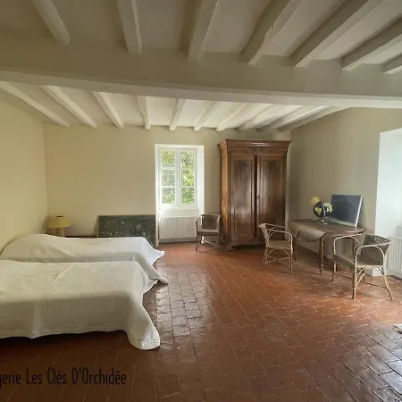 Hébergement de vacances Un Jardin A Cumeray *