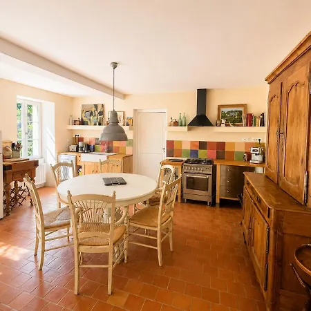 Un Jardin A Cumeray Hébergement de vacances